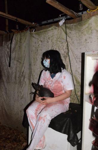 bloody-surgeon-in-haunted-house