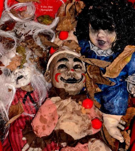 colorful-creepy-dolls