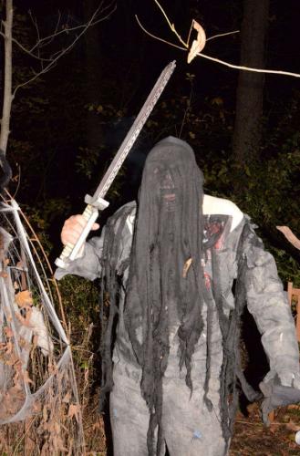 deadly-zombie-in-woods