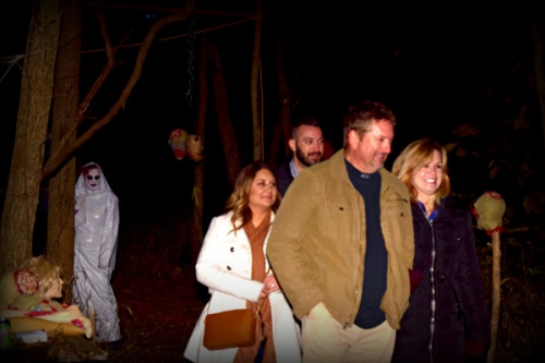haunted-woods-crowd-4