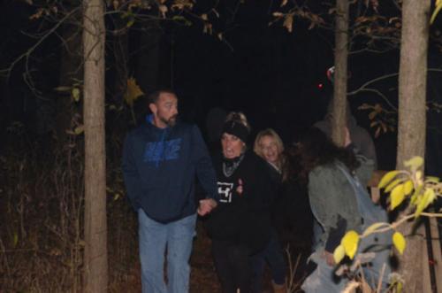 monsters-scaring-people-on-haunted-trail-8
