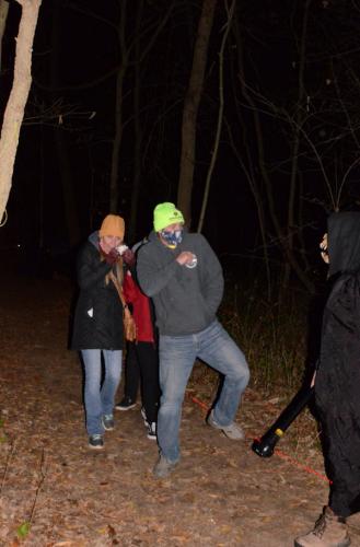 scared-visitors-on-haunted-trail