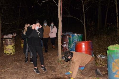 toxic-gas-mask-man-1