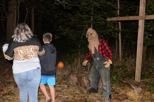 Haunted Woods Scarecrow Jump Scare